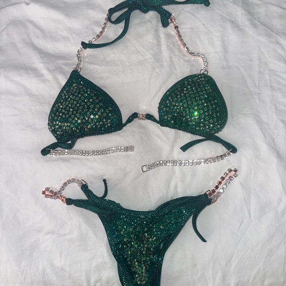 Competition bikini - Picture 4 of 7